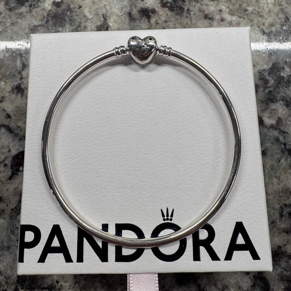 Pandora Celestial Heart Clasp Bangle (Authentic) - Picture 2 of 4